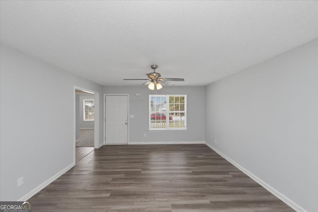 Photo of 1626 Hallmark Hills Dr, Griffin, GA 30223 (MLS # 10696957)