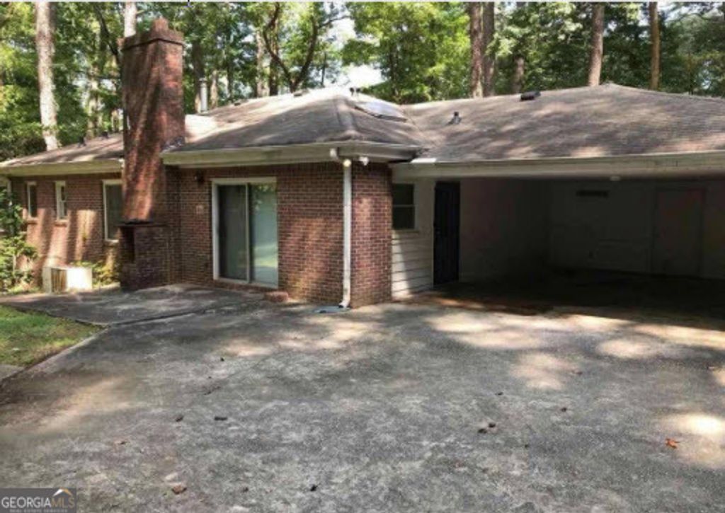 Photo of 2680 Headland Drive, East Point, GA 30344 (MLS # 10658207)