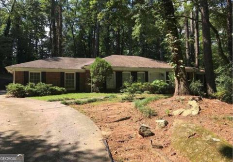 Photo of 2680 Headland Drive, East Point, GA 30344 (MLS # 10658207)