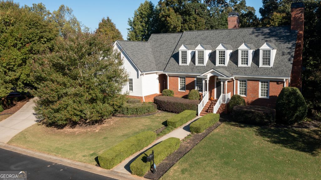 Photo of 5580 Point West Drive, Oakwood, GA 30566 (MLS # 10669782)