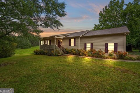 2643 Macedonia RD Franklin GA 30217