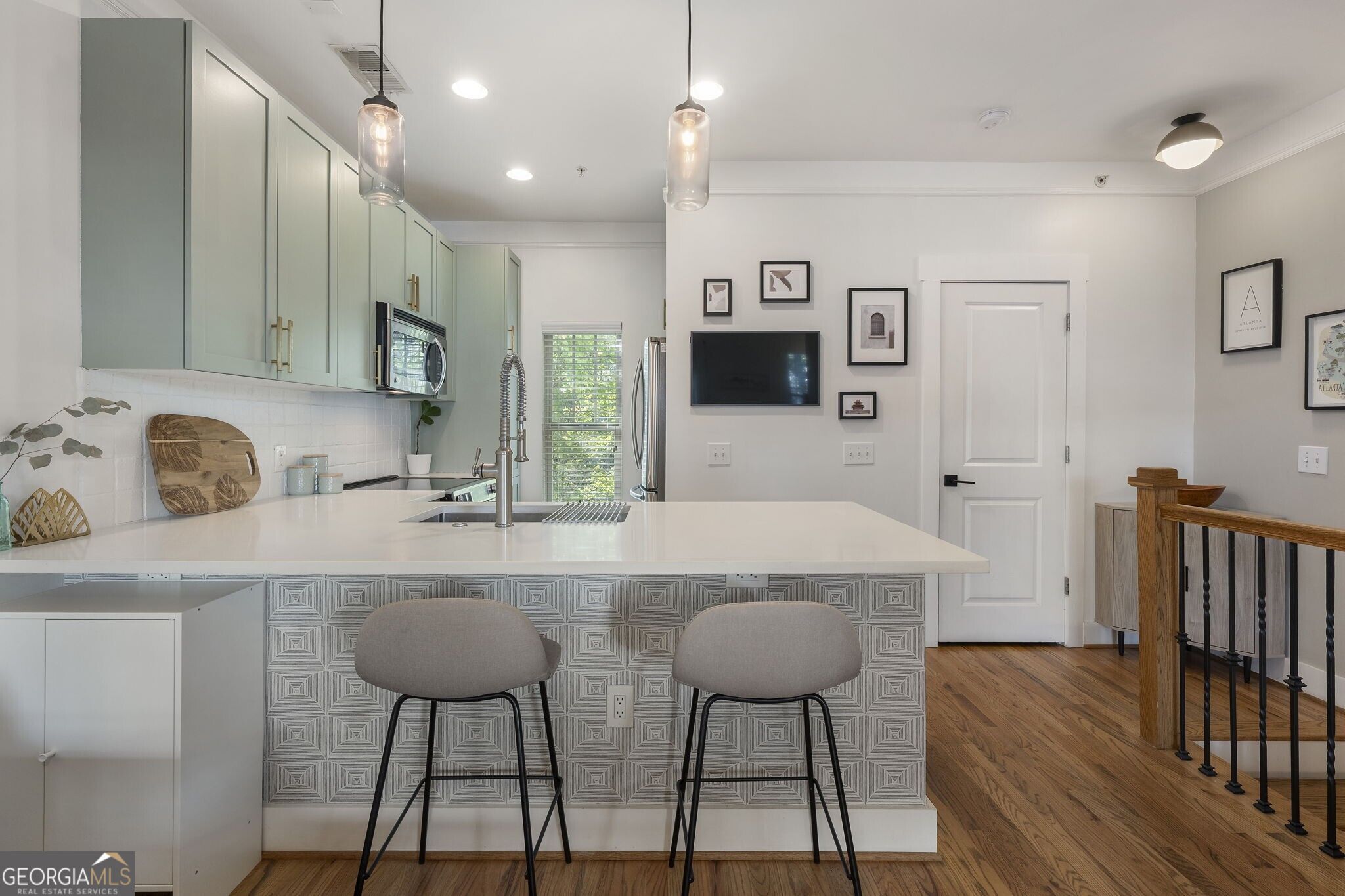 220 Semel CIR 174