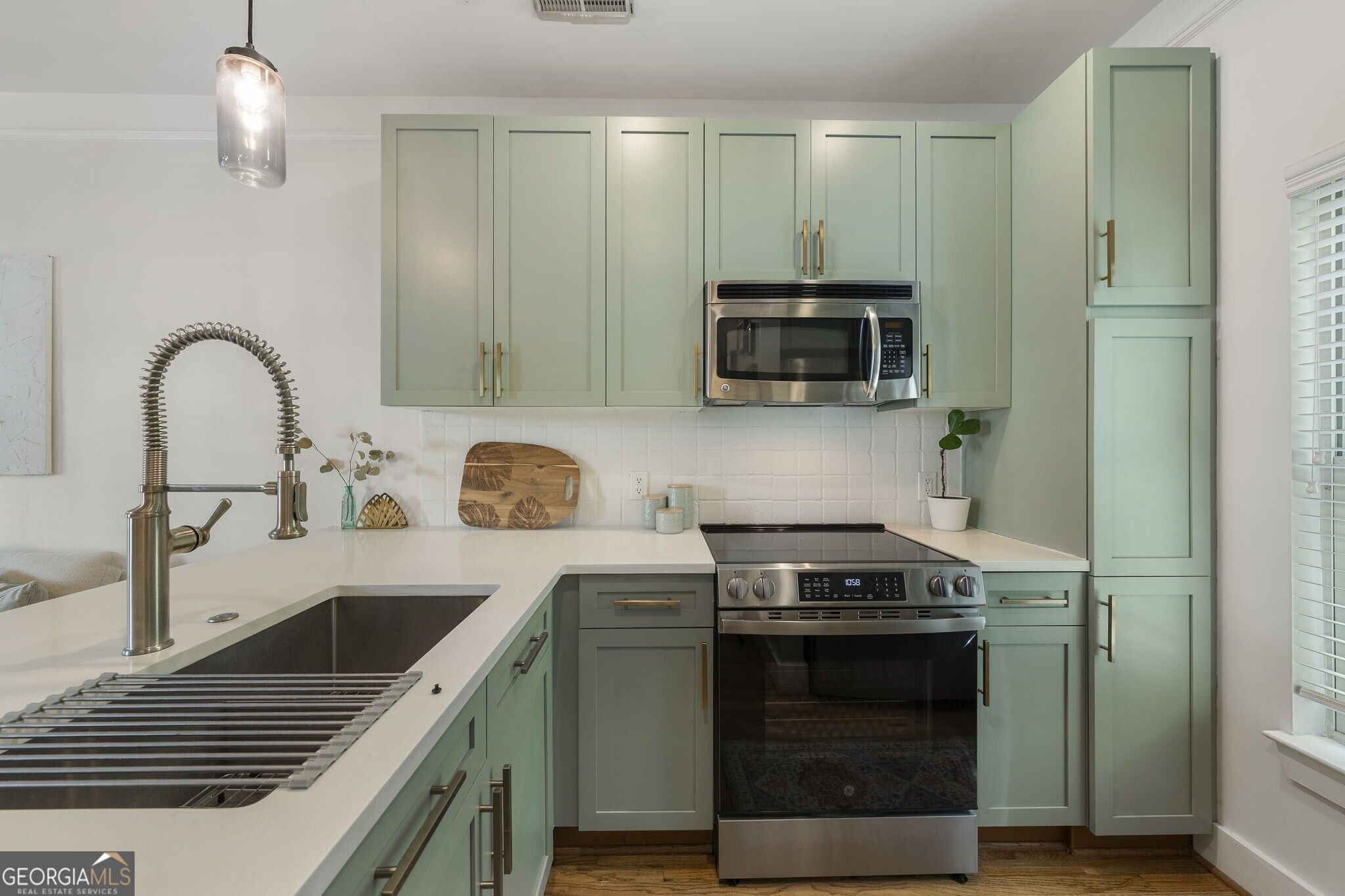 220 Semel CIR 174