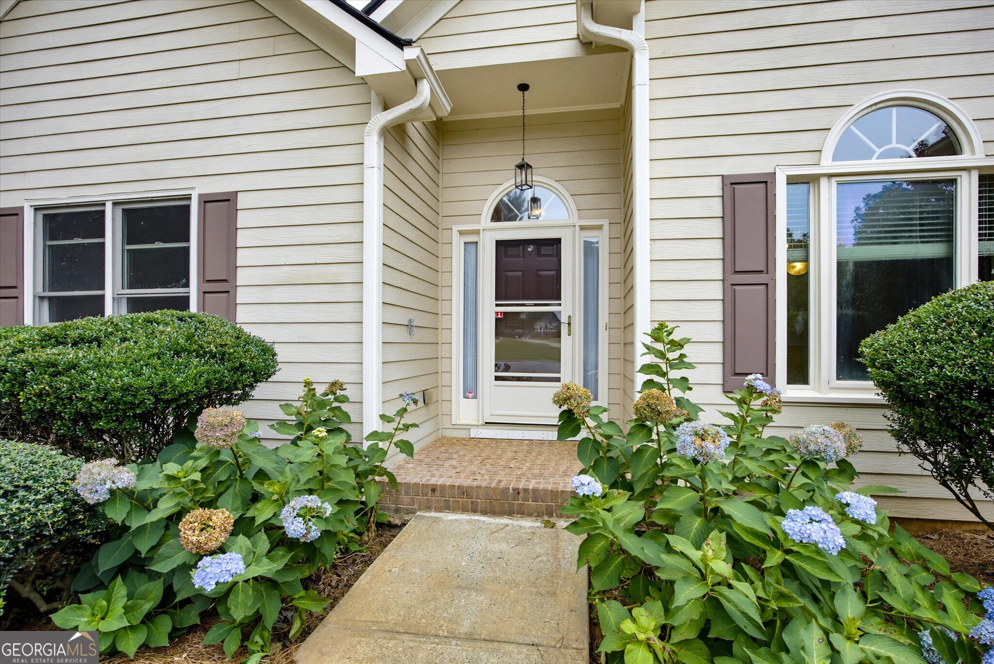 4090 Chestnut Springs CT