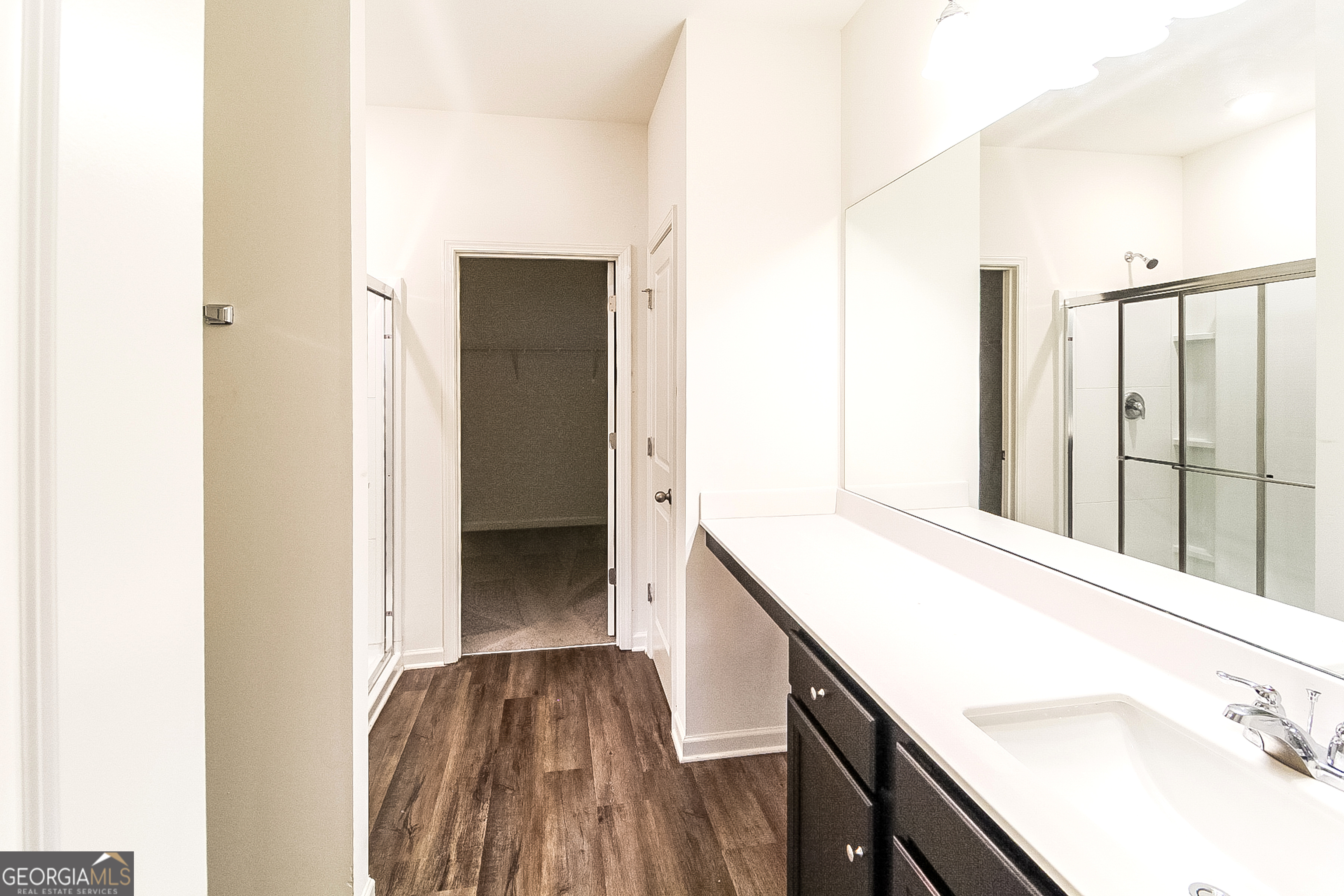 Streamwood Manor - Residential