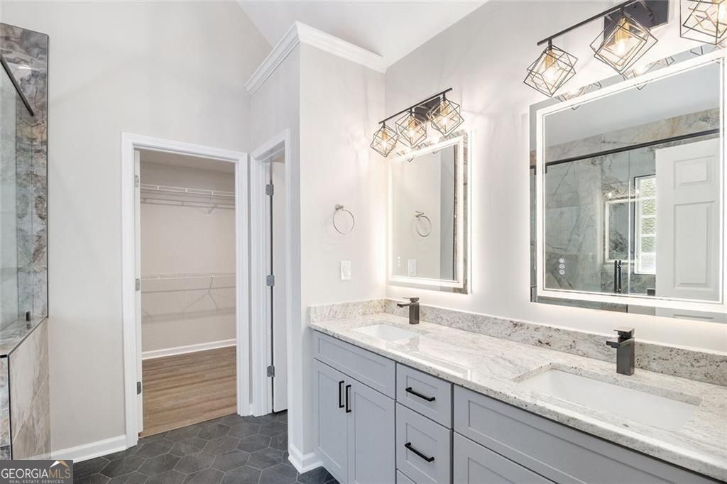 322 Westhill DR