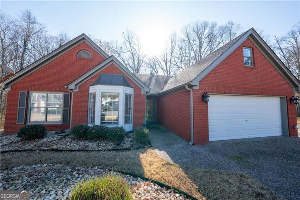 Photo of 3190 Hampton Trace Court, Buford, GA 30519 (MLS # 10658147)