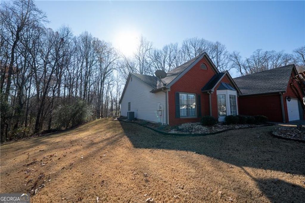 Photo of 3190 Hampton Trace Court, Buford, GA 30519 (MLS # 10658147)