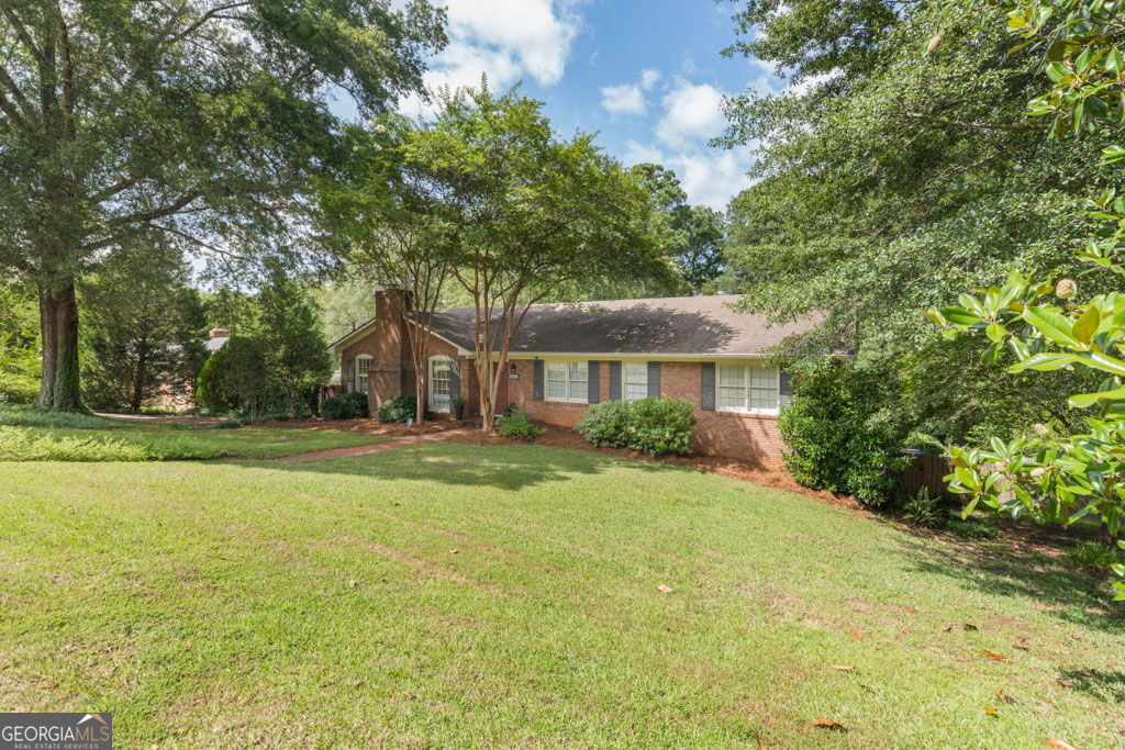 3085 Ashby DR