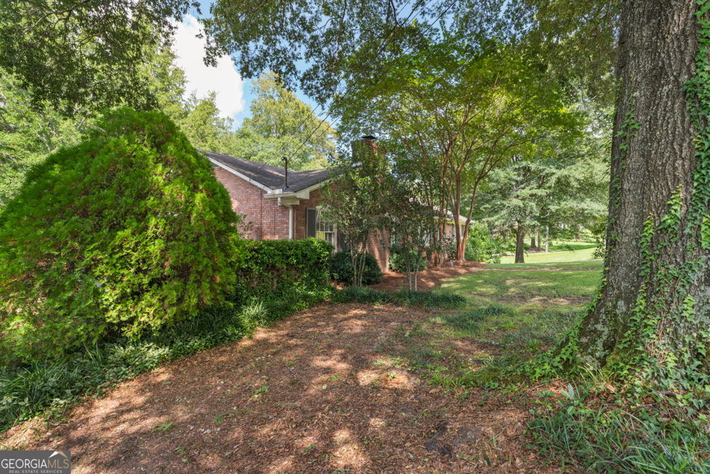 3085 Ashby DR