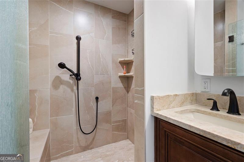 Hampton Lake - Residential