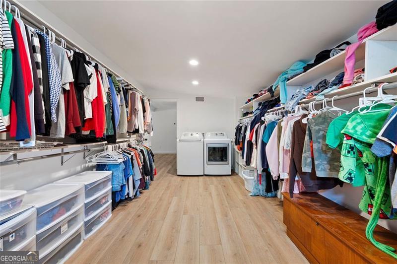 Hampton Lake - Residential