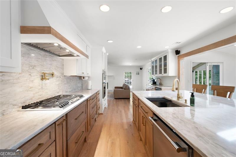 Hampton Lake - Residential