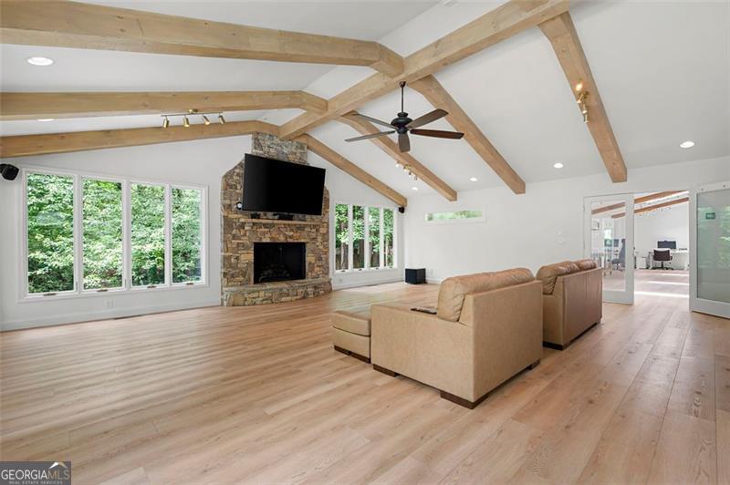 Hampton Lake - Residential