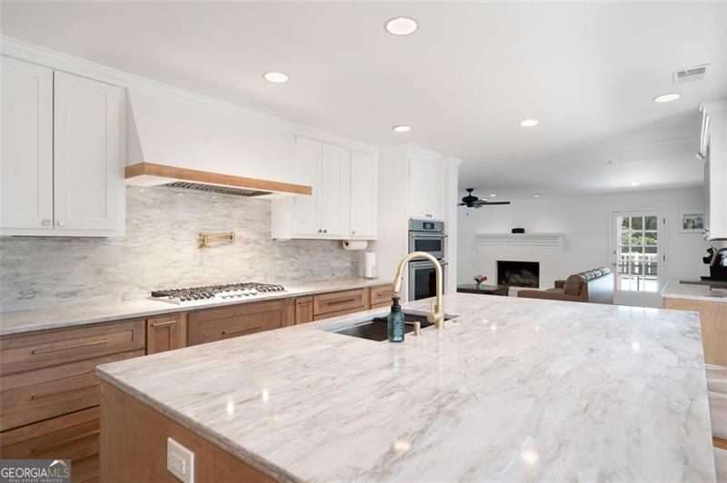 Hampton Lake - Residential