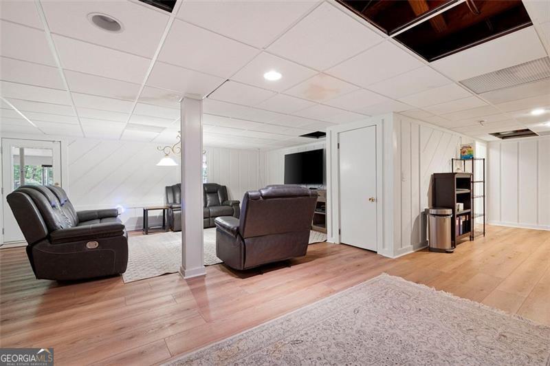 Hampton Lake - Residential