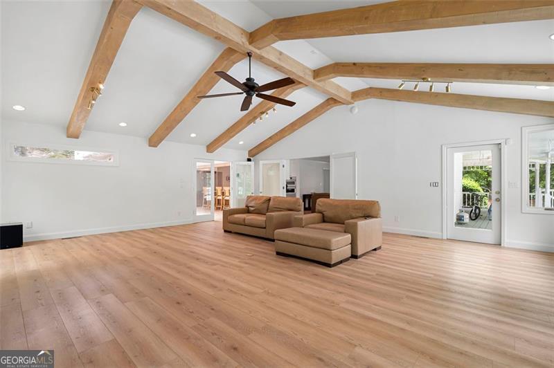 Hampton Lake - Residential