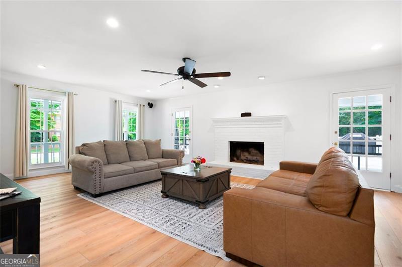 Hampton Lake - Residential