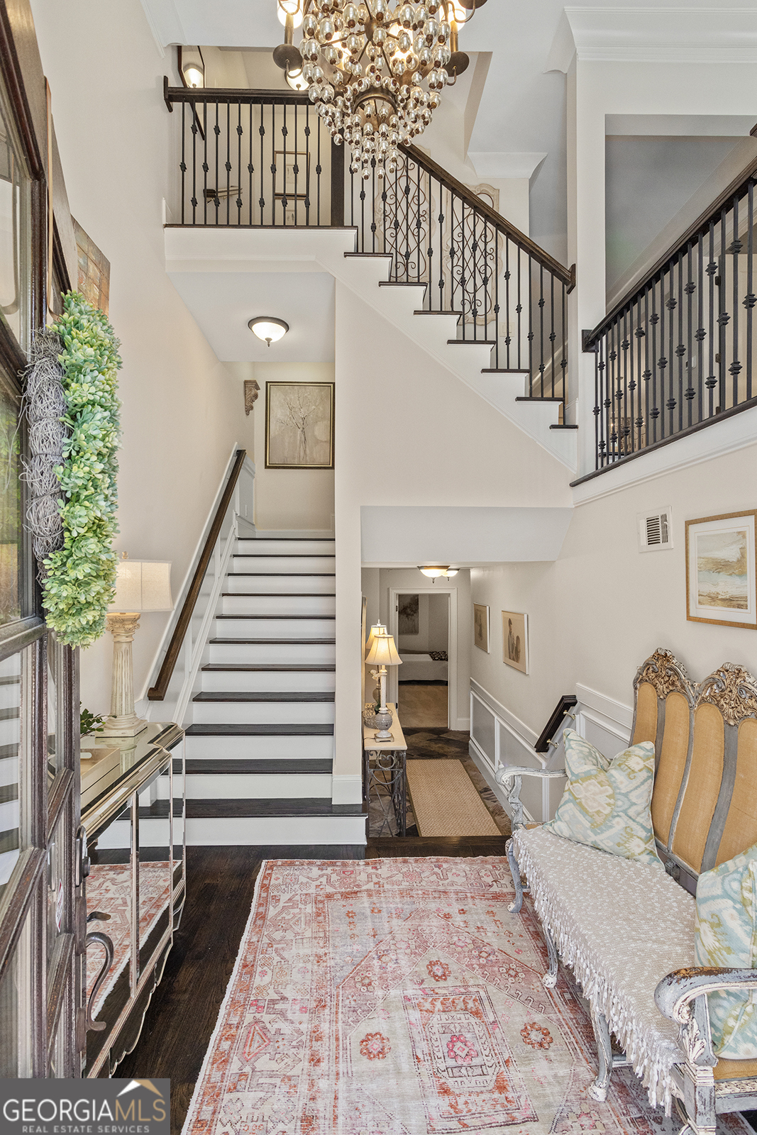 1958 Saxon Valley CIR NE