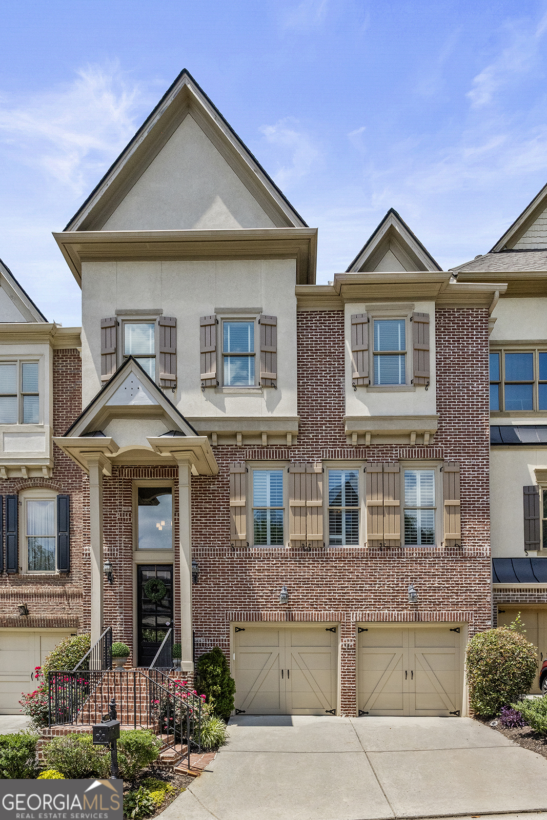 1958 Saxon Valley CIR NE