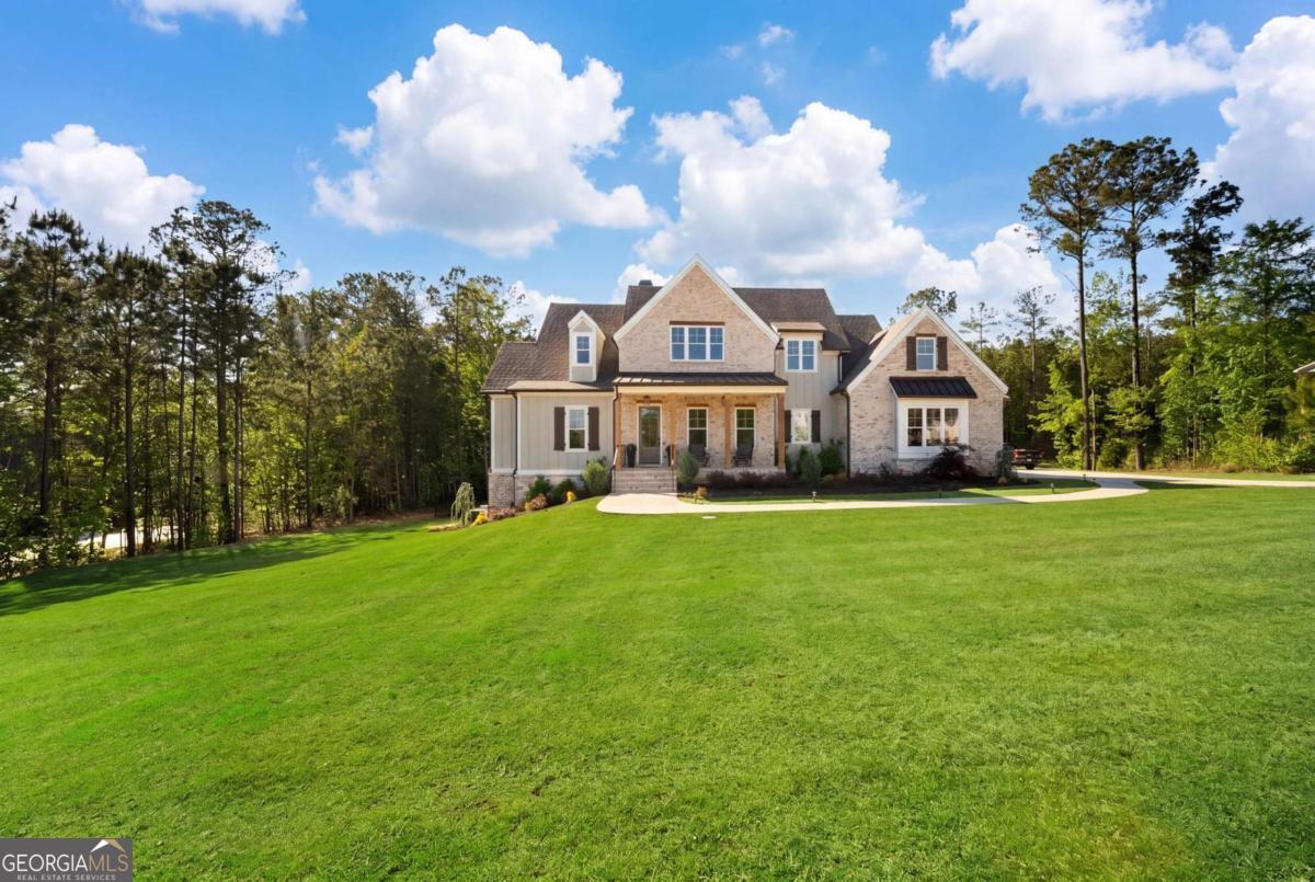40 Fernbank WAY