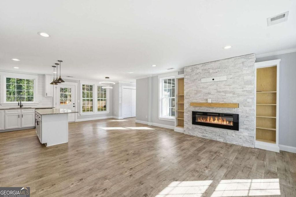 Photo of 445 Arnold Avenue, Marietta, GA 30066 (MLS # 10691750)