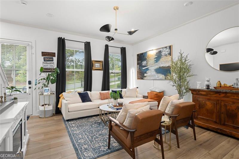 1328 Breezy SE