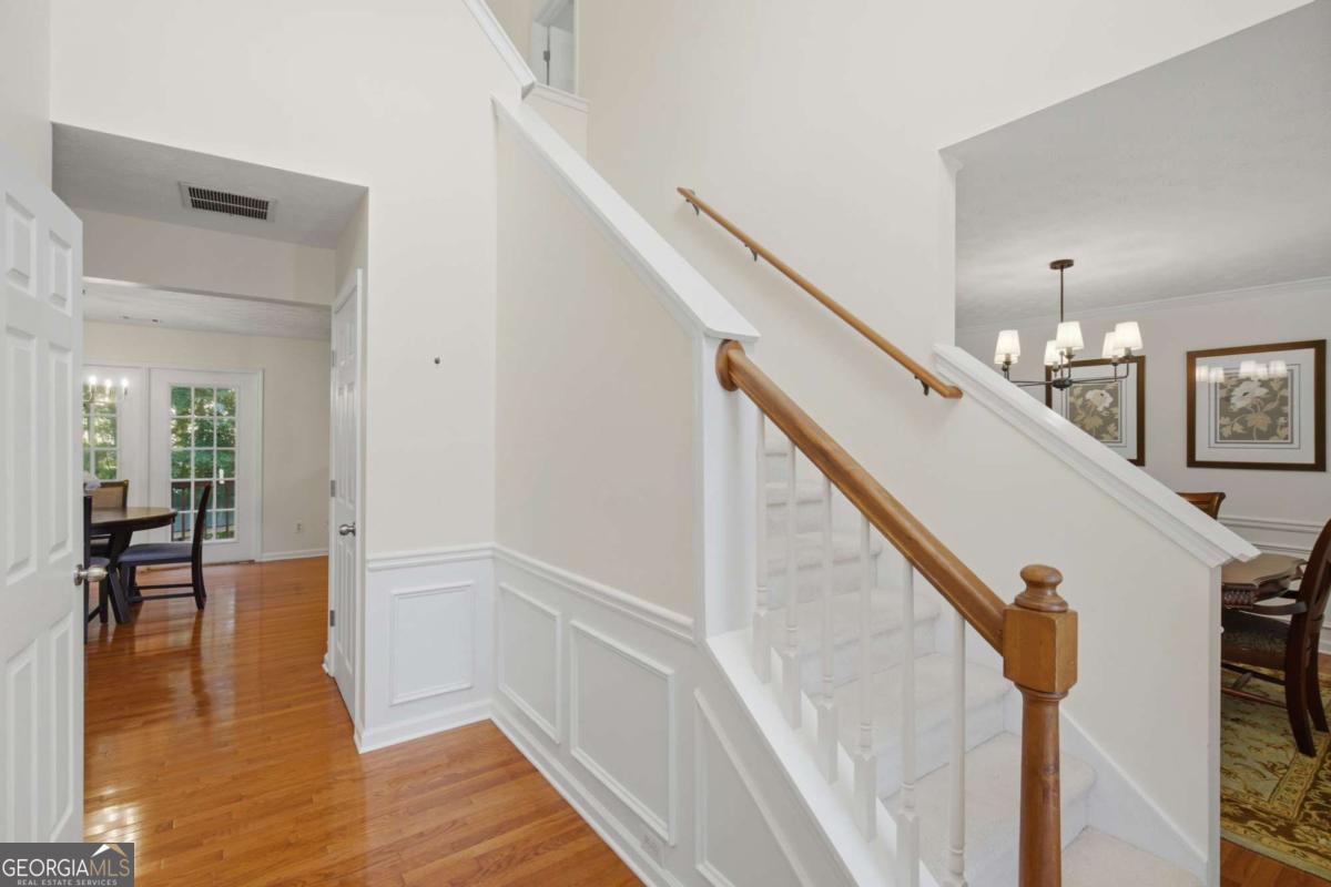 3385 Northcliff DR