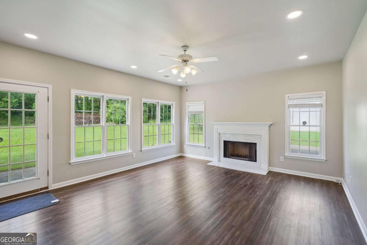 2268 Orleans AVE