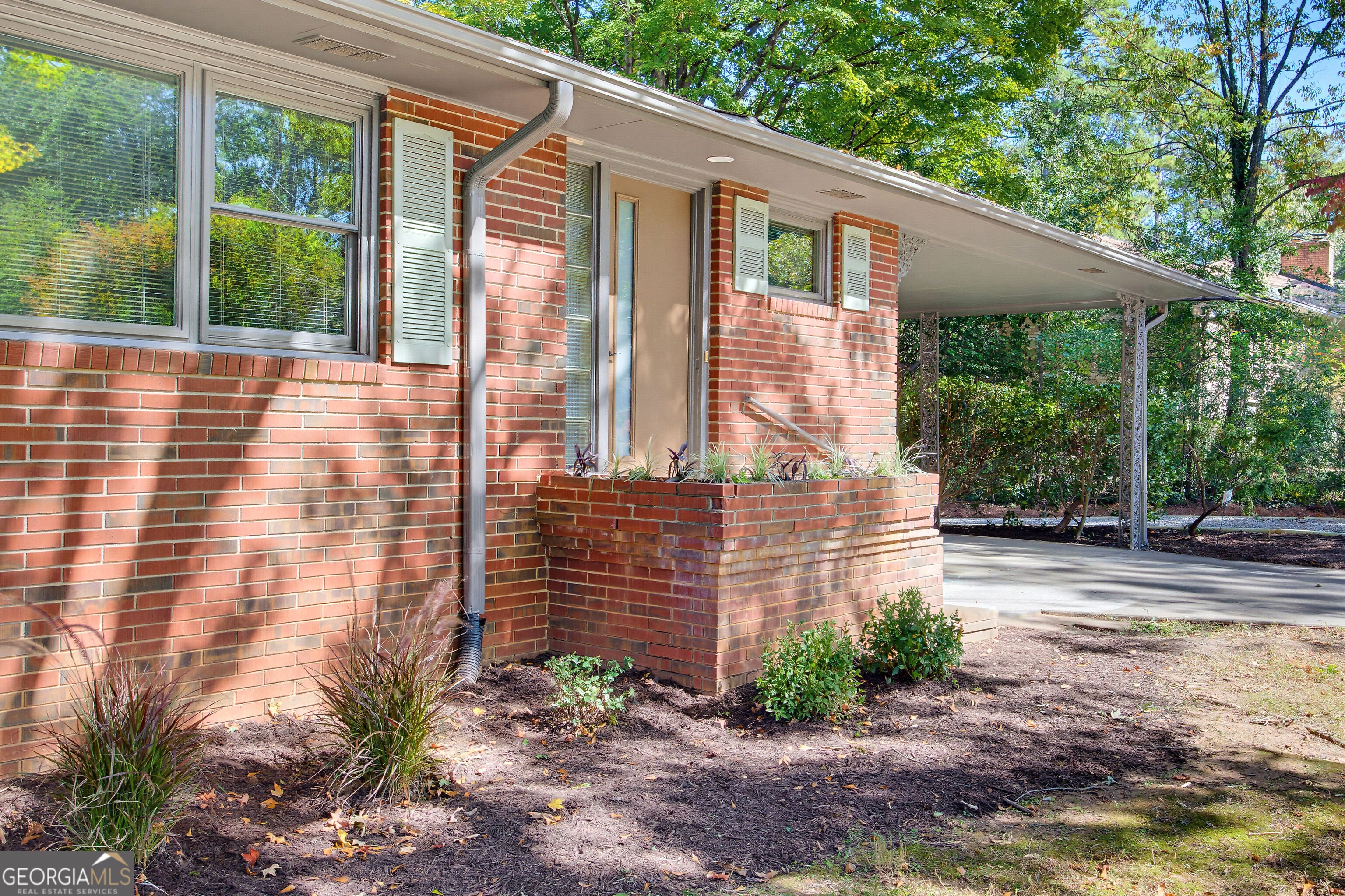2319 Clearwater DR SE