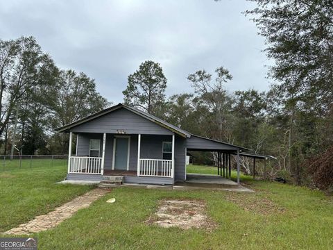 A home in Glennville