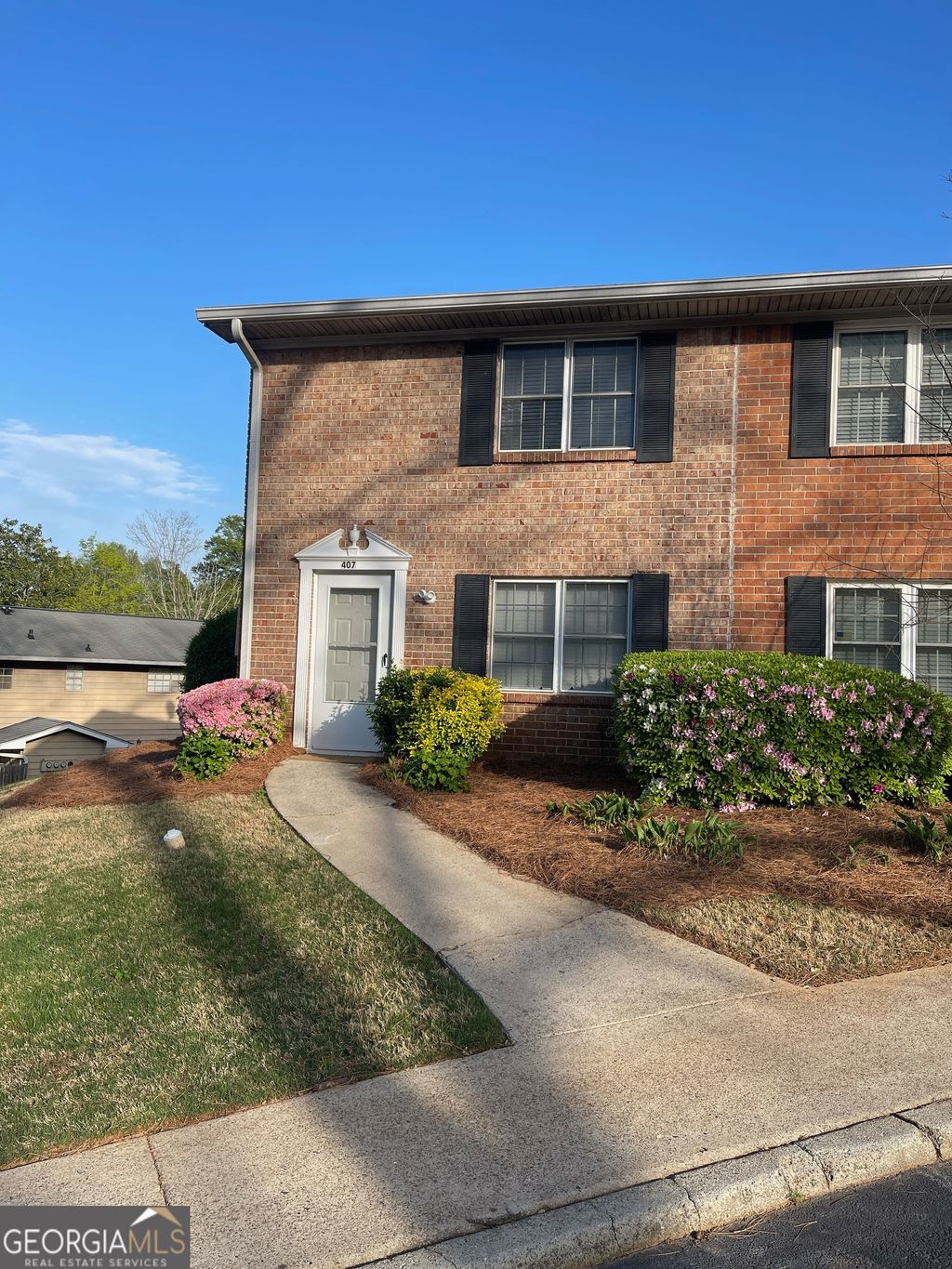 Photo of 407 Northdale Ct, Lawrenceville, GA 30046 (MLS # 10731492)