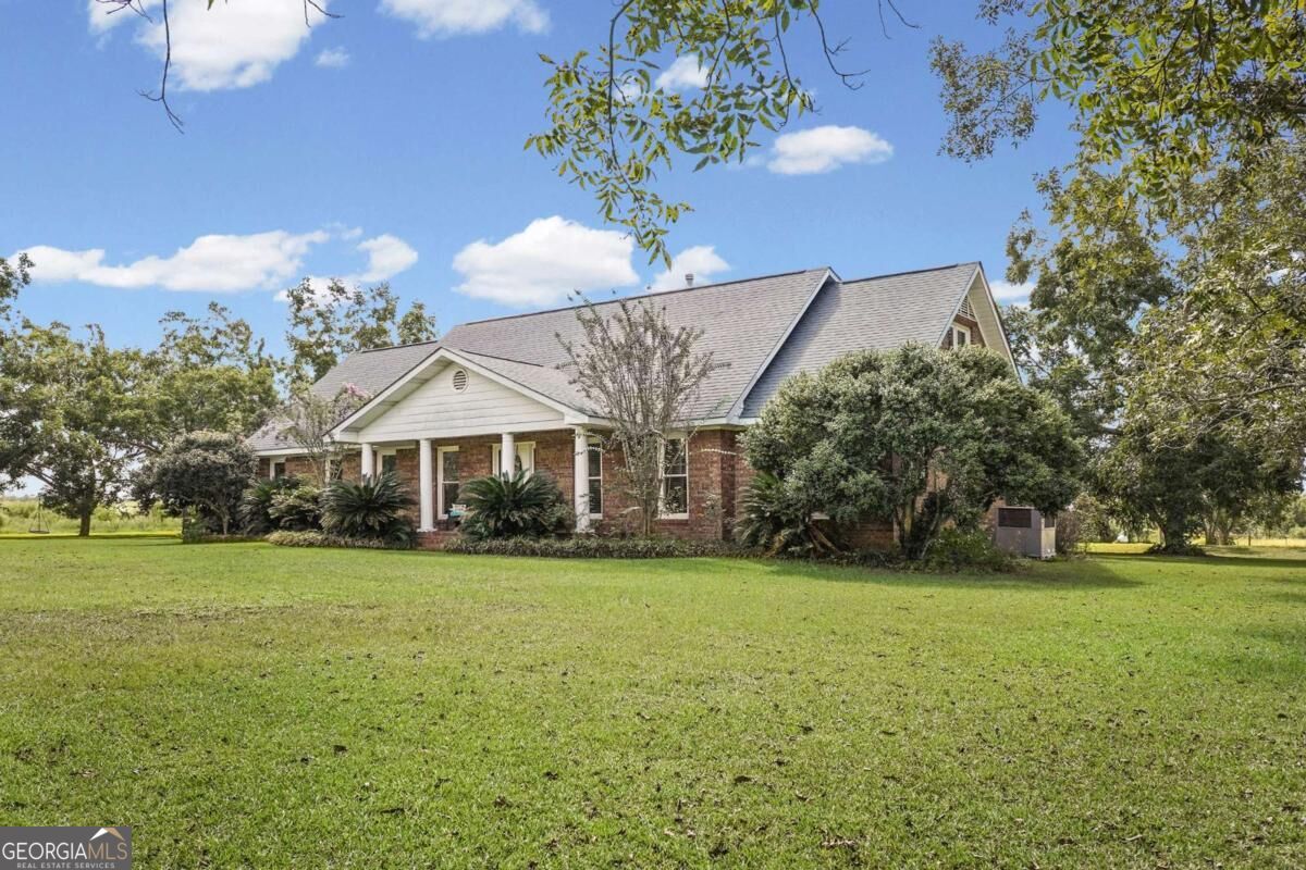 1024 Ten Mile RD