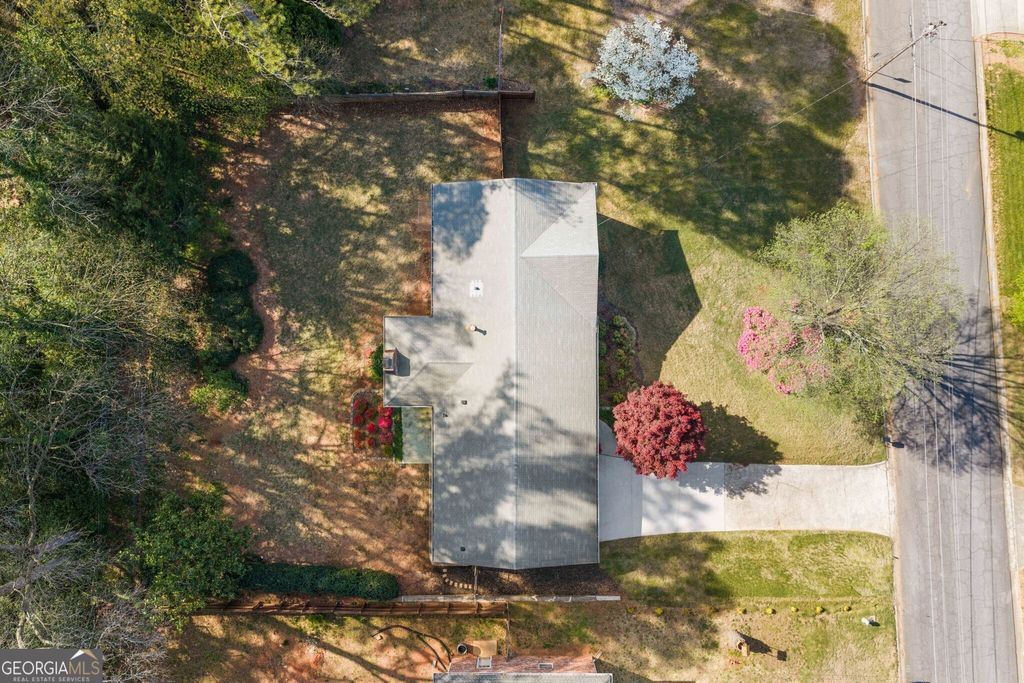 Photo of 2943 Greenrock Trail, Atlanta, GA 30340 (MLS # 10724745)