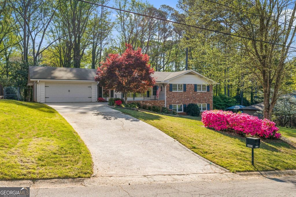 Photo of 2943 Greenrock Trail, Atlanta, GA 30340 (MLS # 10724745)