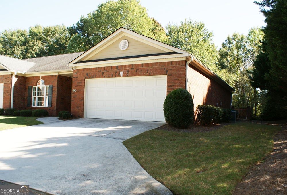 162 Senior CIR NE