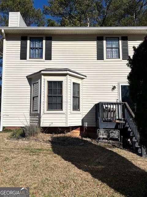 Prime location just 5 miles from Truist Park, Marietta Square, and major highways! This spacious 3-bedroom, 2.5-bath townhome offers fantastic updates, including new decks, roof, and gutters (2020), main-level hardwood floors and fresh interior paint (2021), and a new water heater (2023). With its unbeatable proximity to sports venues, this property presents an incredible opportunity for an Airbnb, just add the right sports-themed decor, and you have a potential income-generating rental! Convenient to shopping, dining, and entertainment, this is a must-see investment or personal home. Home for sale is on the left.