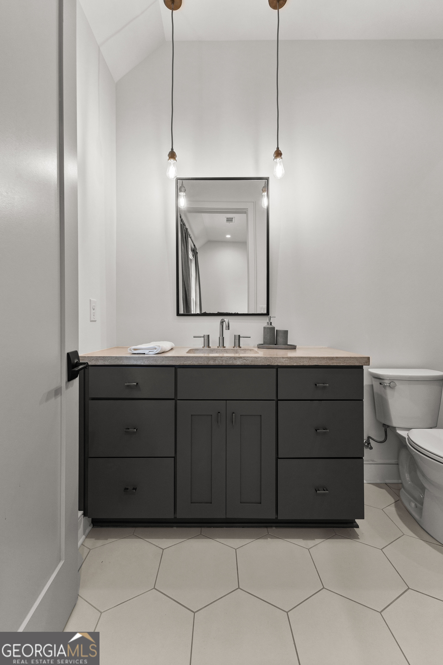 Fayetteville, Georgia 30214, United States, 4 Bedrooms Bedrooms, ,4 BathroomsBathrooms,Residential,Active,206723