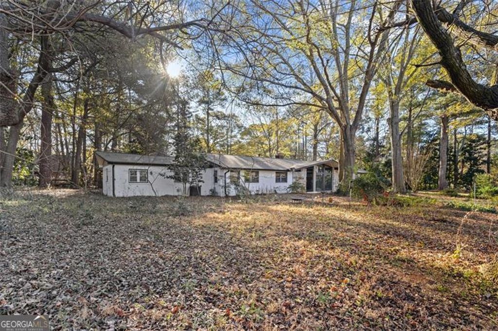 Photo of 2678 HUMMINGBIRD Dr, Duluth, GA 30096 (MLS # 10658858)