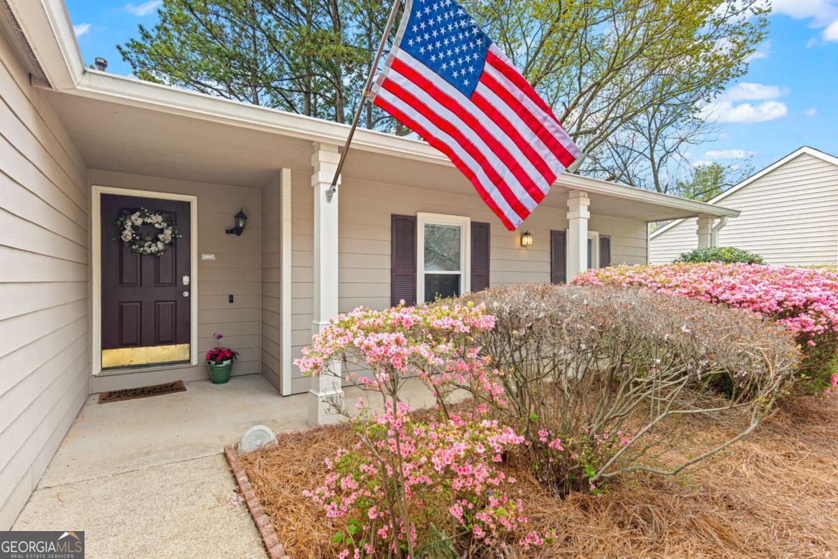 210 Magnolia Tree CT