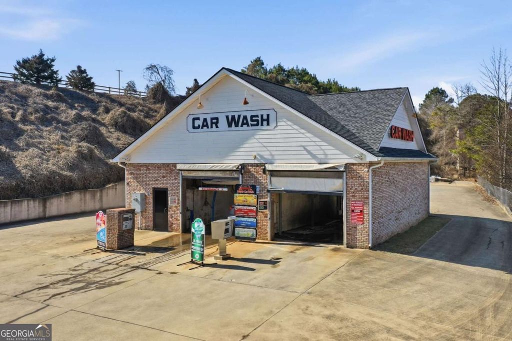 Photo of 76 Sammy Mcghee Boulevard, Jasper, GA 30143 (MLS # 10682959)