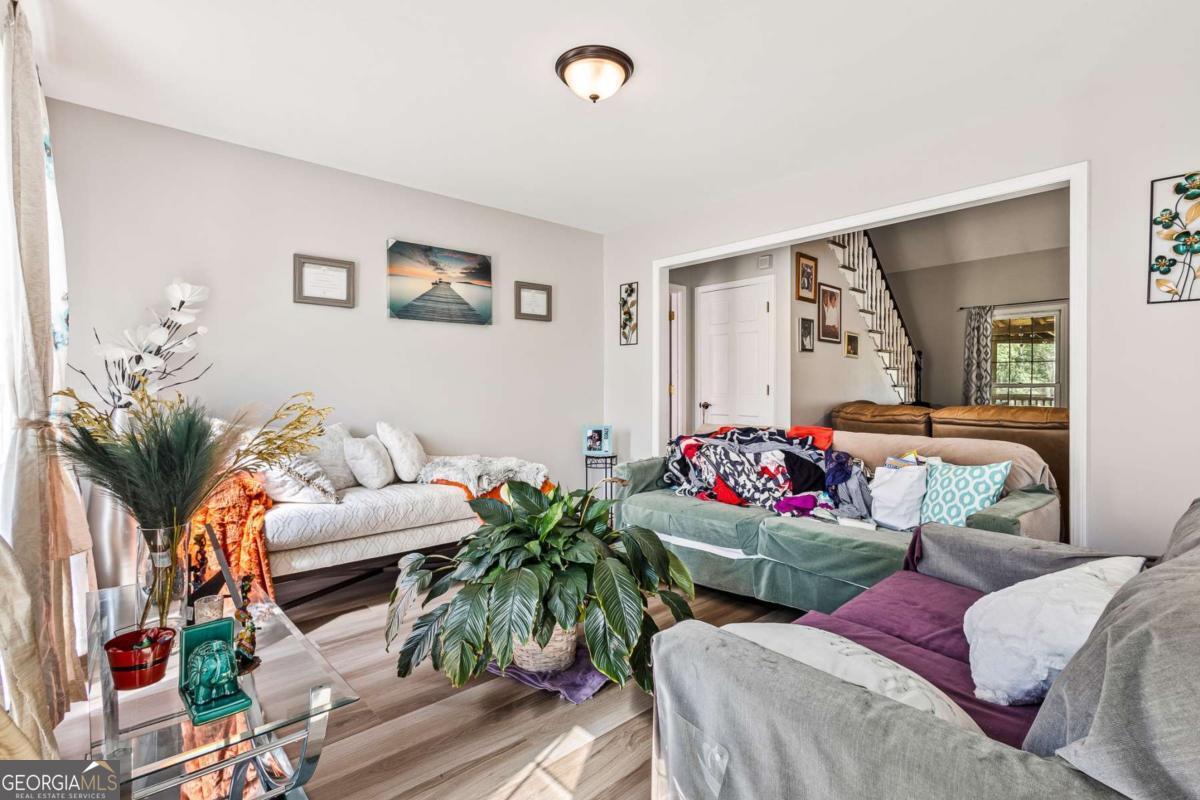 1211 Sandy Creek RD