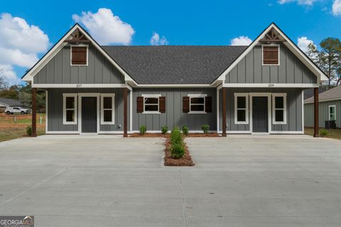 A home in Pine Mountain