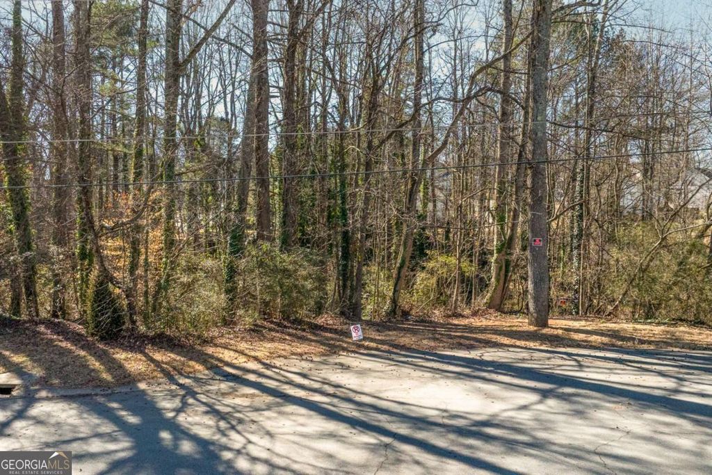 Photo of 3020 Pebblebrook Drive, Buford, GA 30518 (MLS # 10696026)