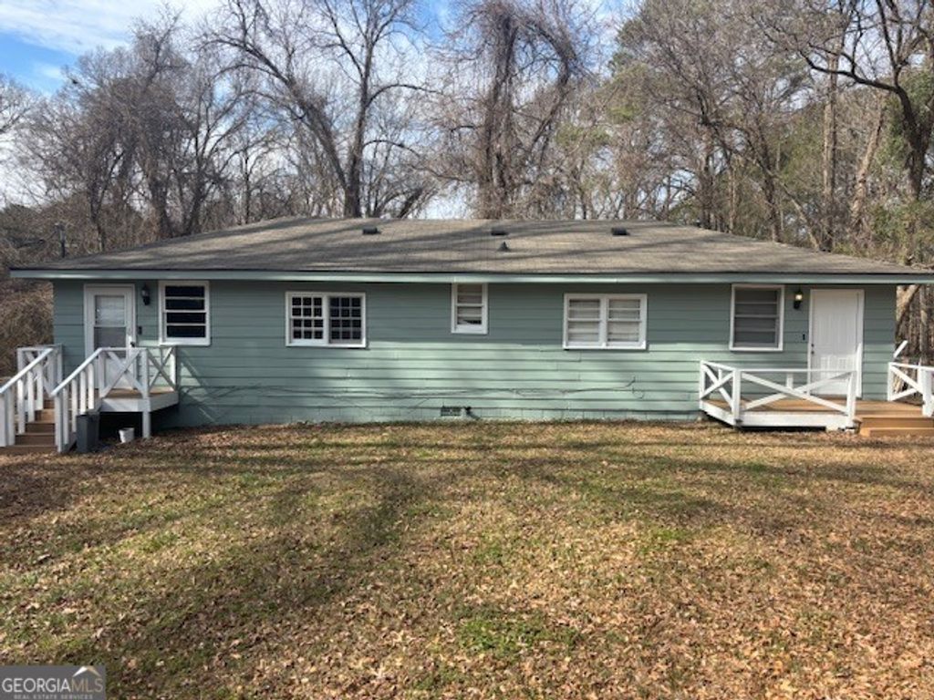 Photo of 1417 Wesley Street, Oxford, GA 30054 (MLS # 10692031)