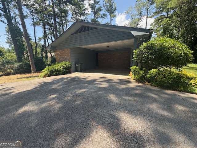 797 Kiowa DR NE