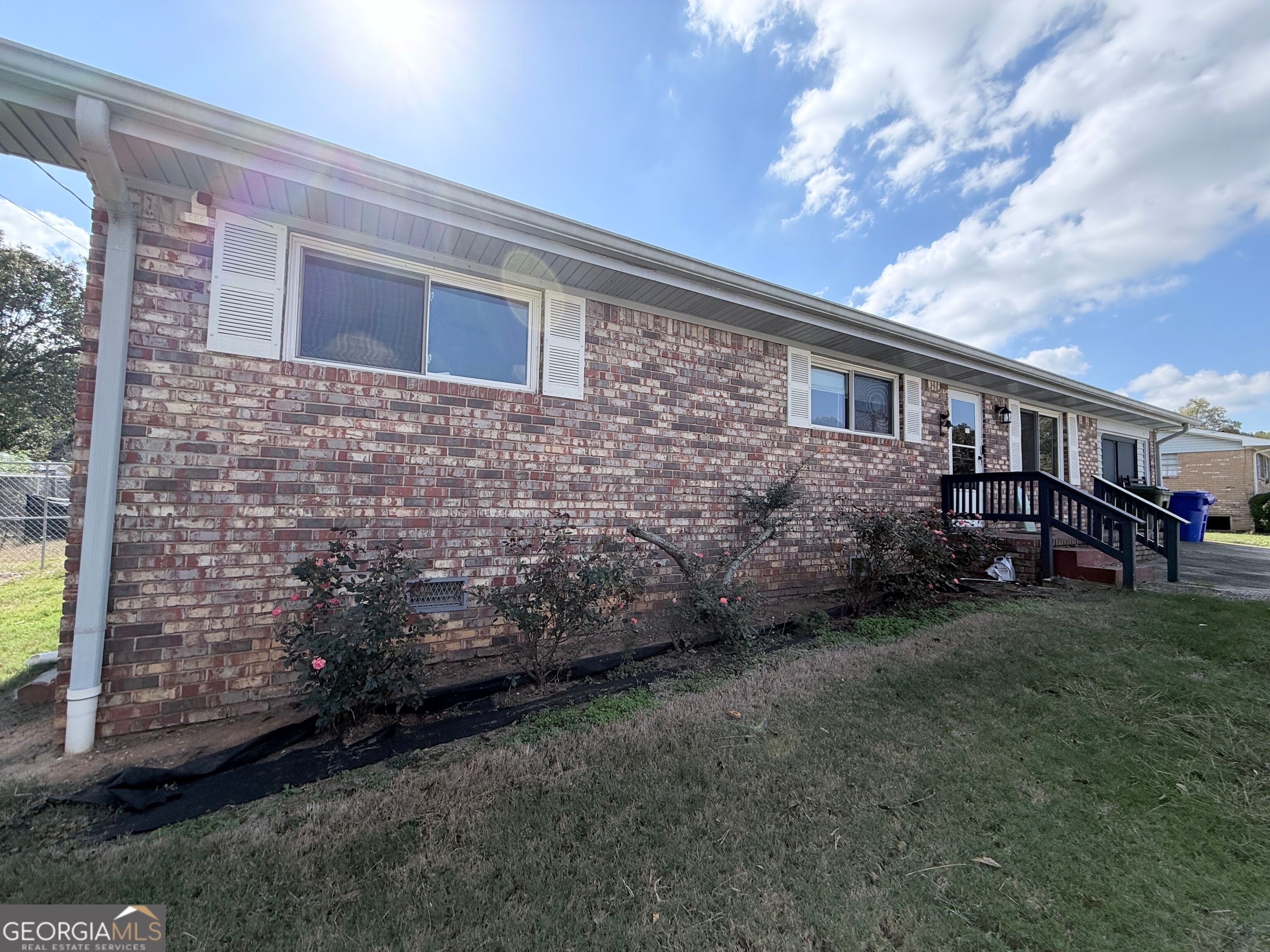 971 Kingston RD NW