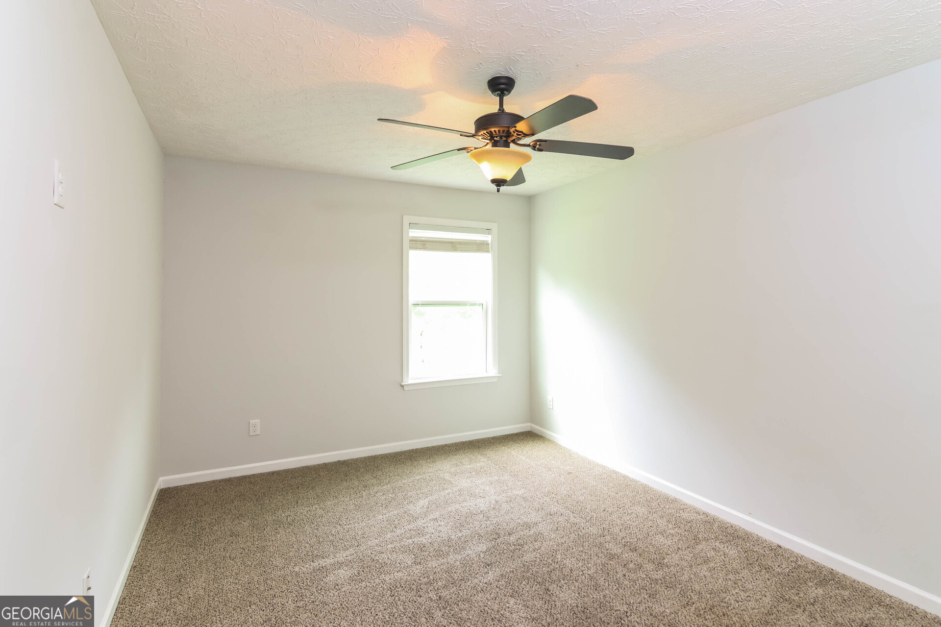 20 Forest Ridge LN