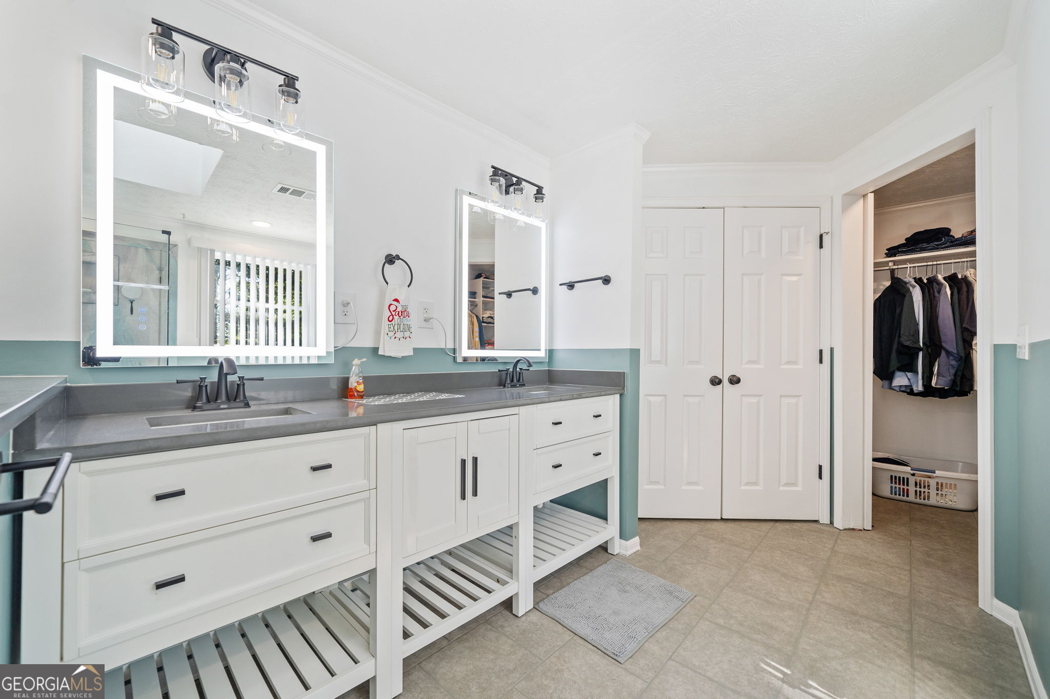 Villa Chase - Residential