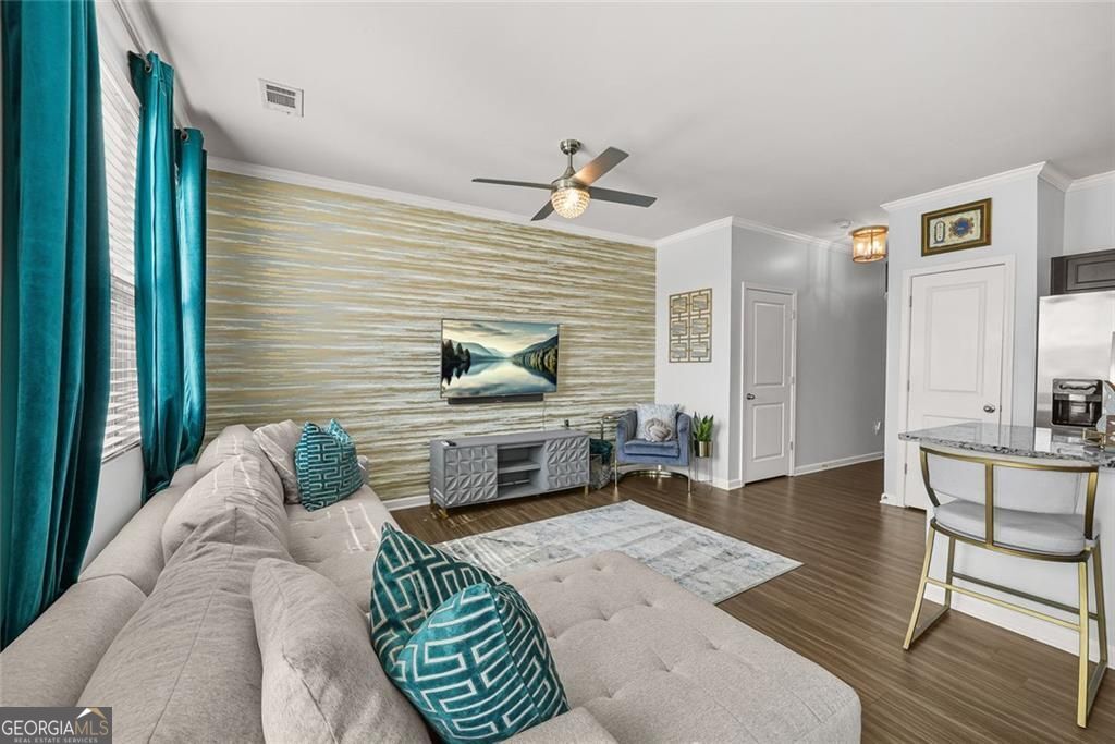 200 Mountain Rest CT SE